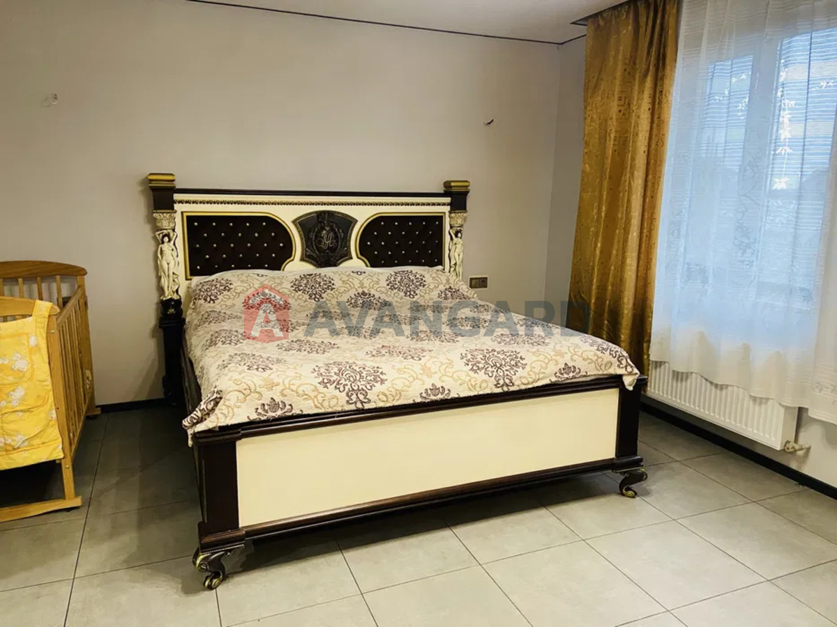 �������, 180 ��.�. ���� 14