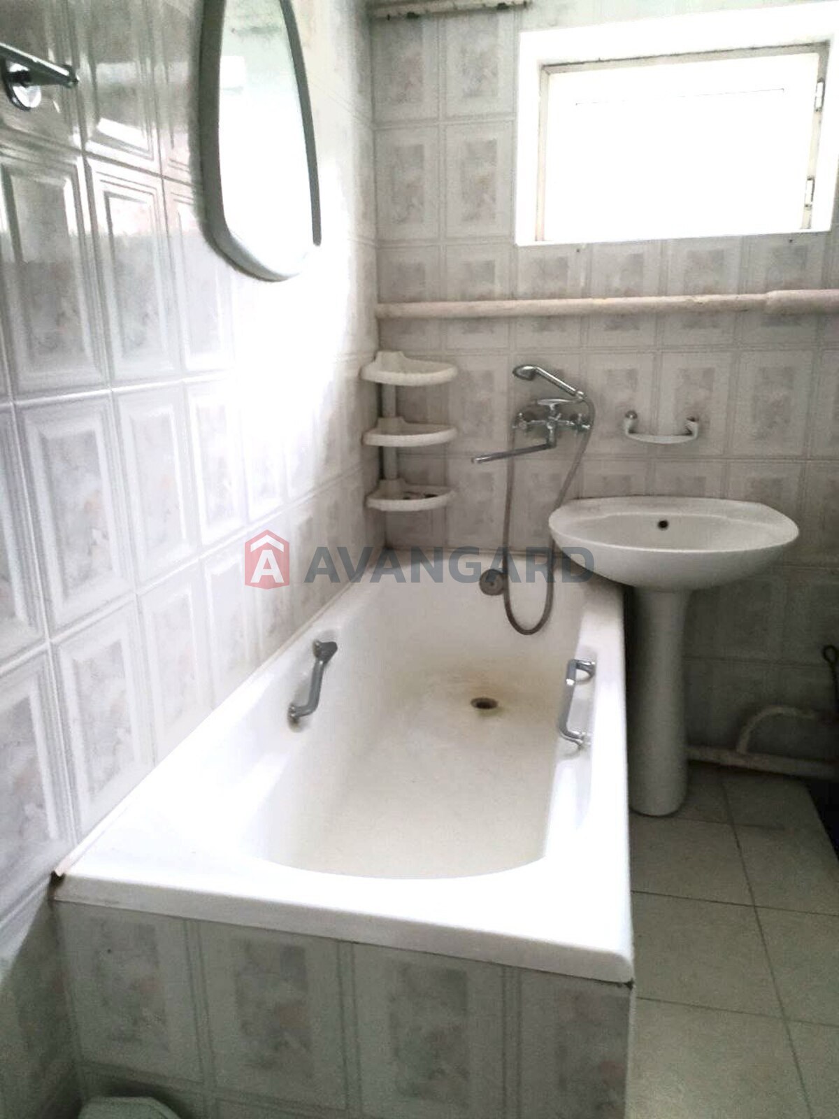 �������, 80 ��.�. ���� 11