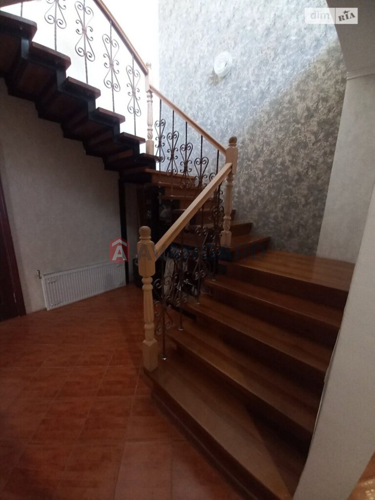 �������, 213 ��.�. ���� 9