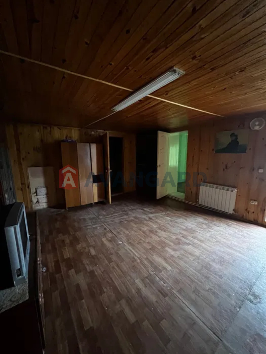 ���, 80 ��.�. ���� 12