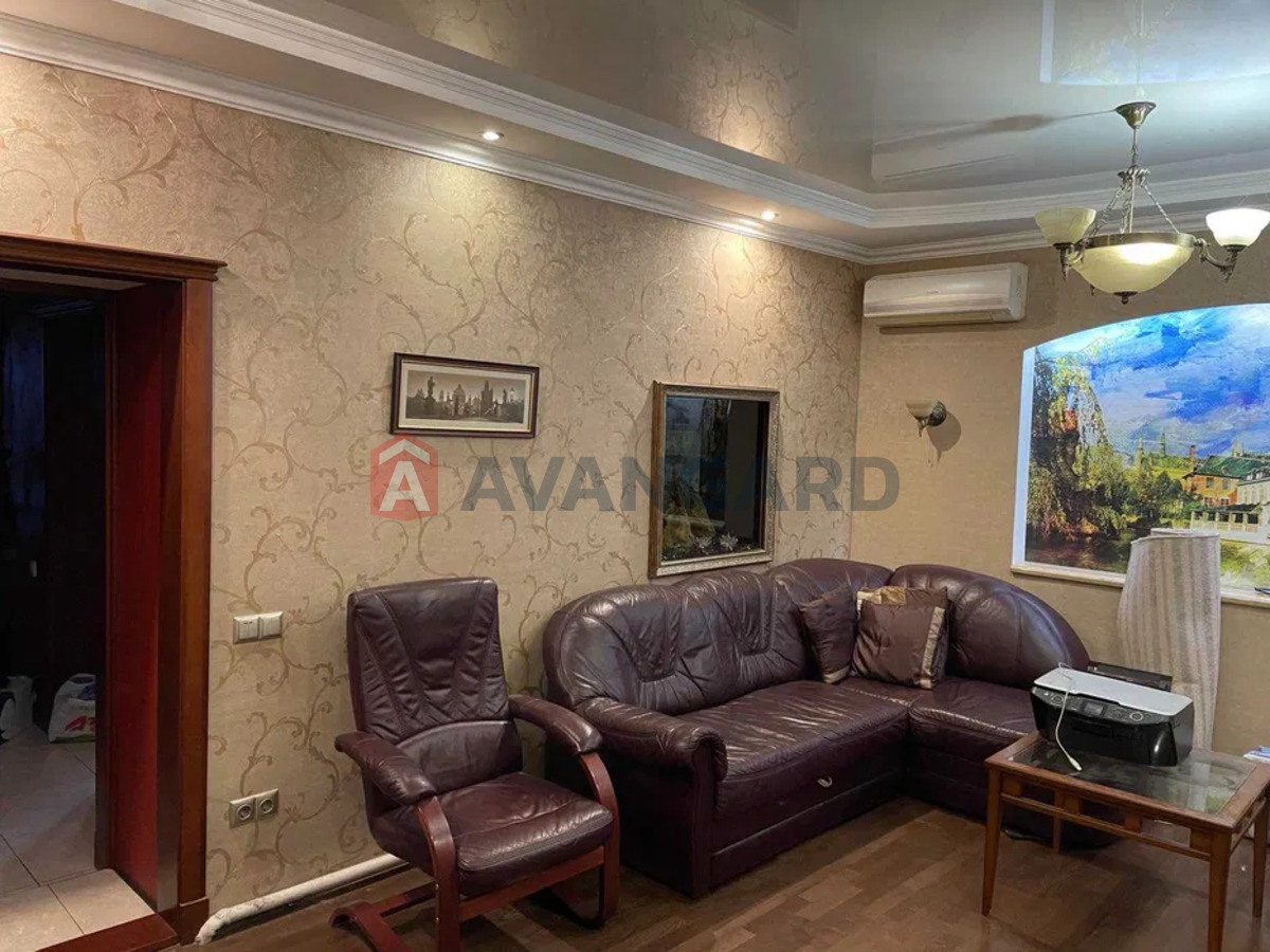 �������, 125 ��.�. ���� 6