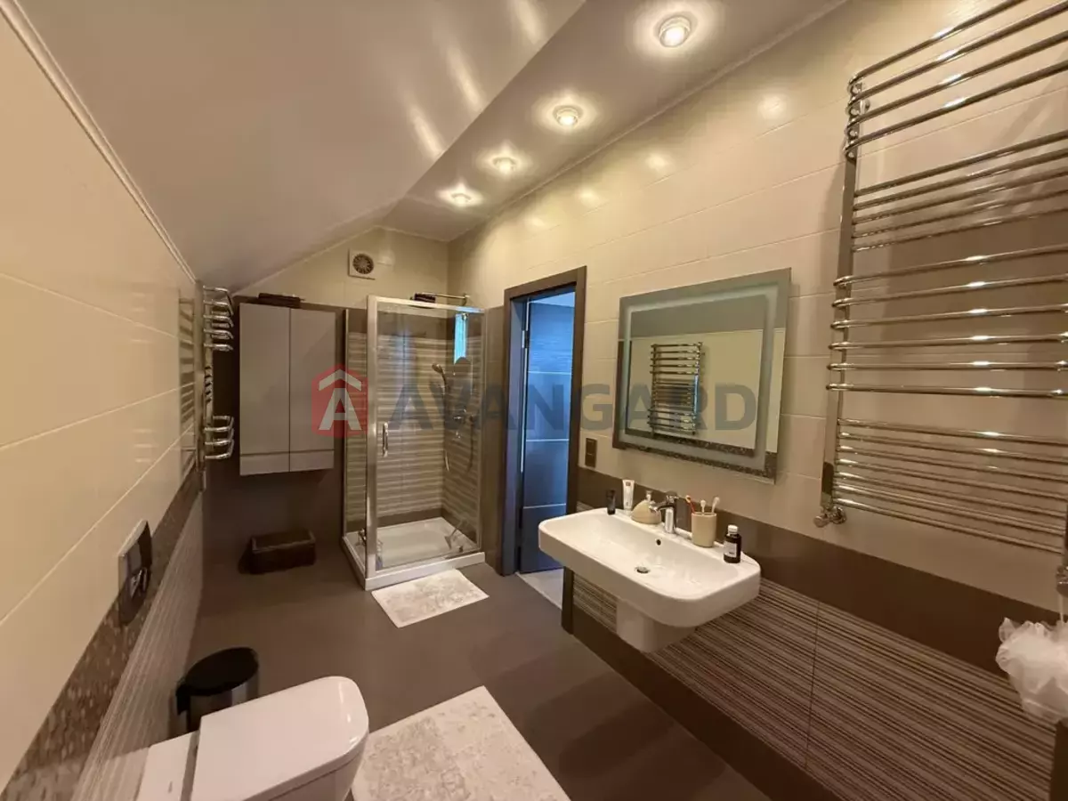 �������, 275 ��.�. ���� 22