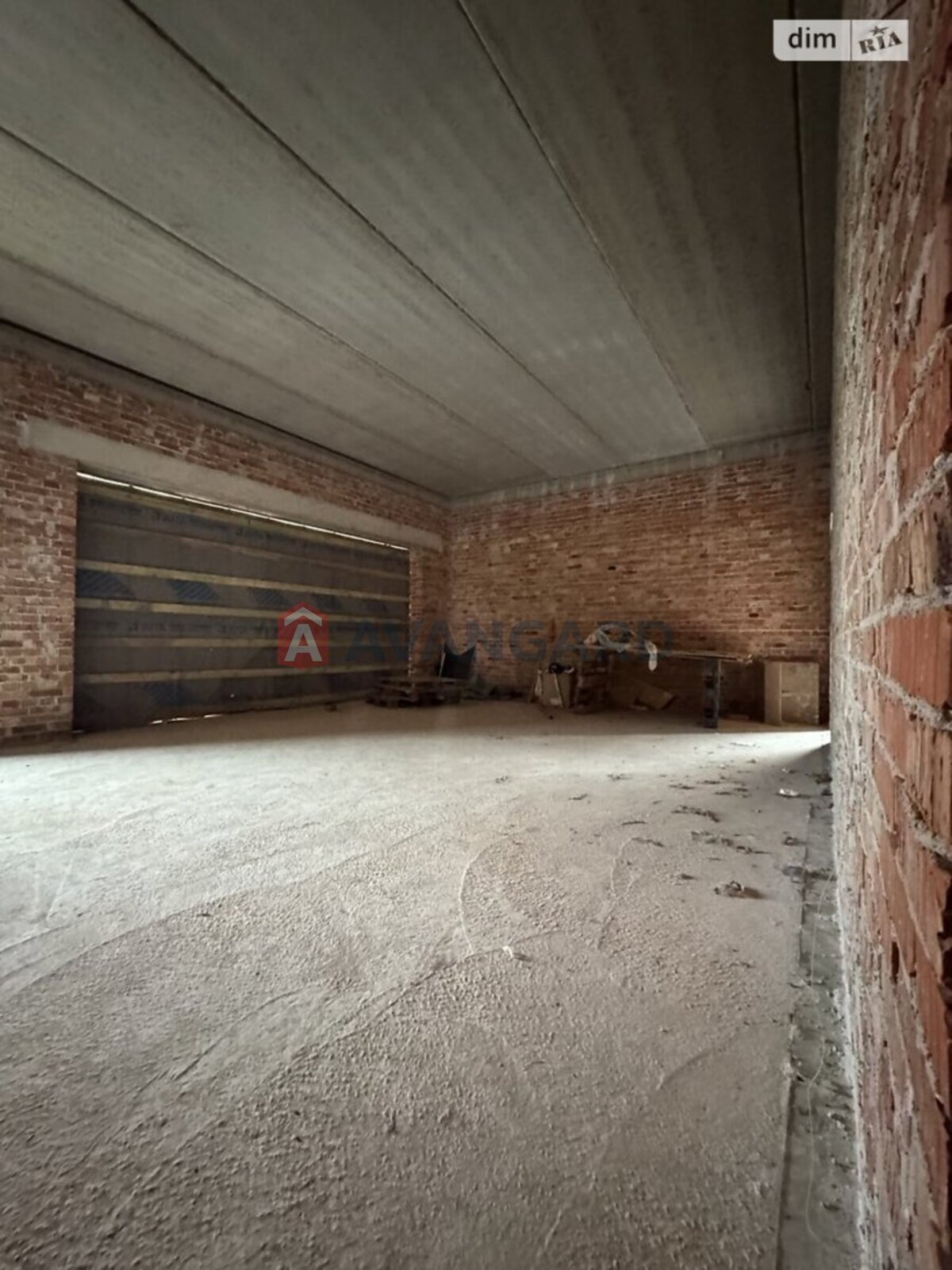 �������, 272 ��.�. ���� 27