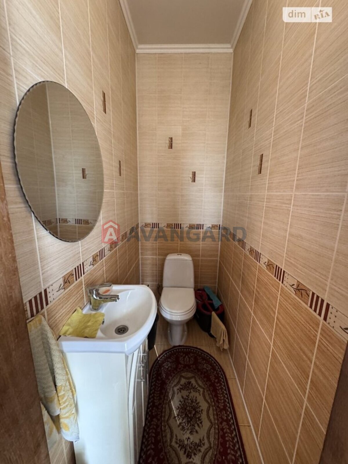 �������, 300 ��.�. ���� 13