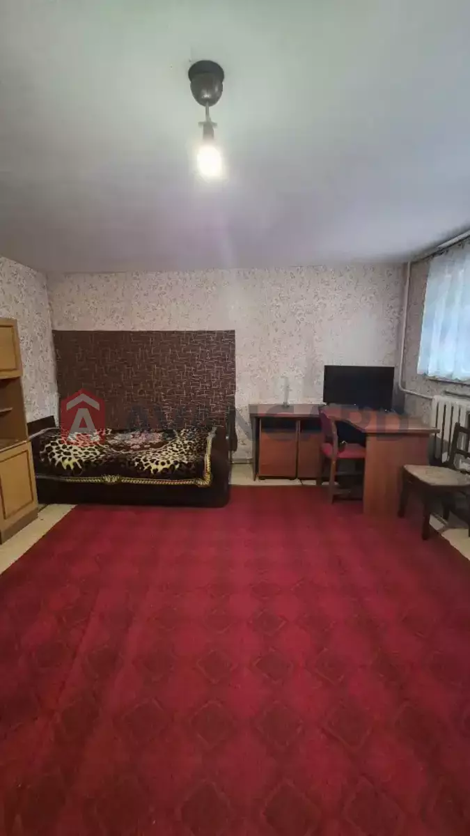 �������, 140 ��.�. ���� 9