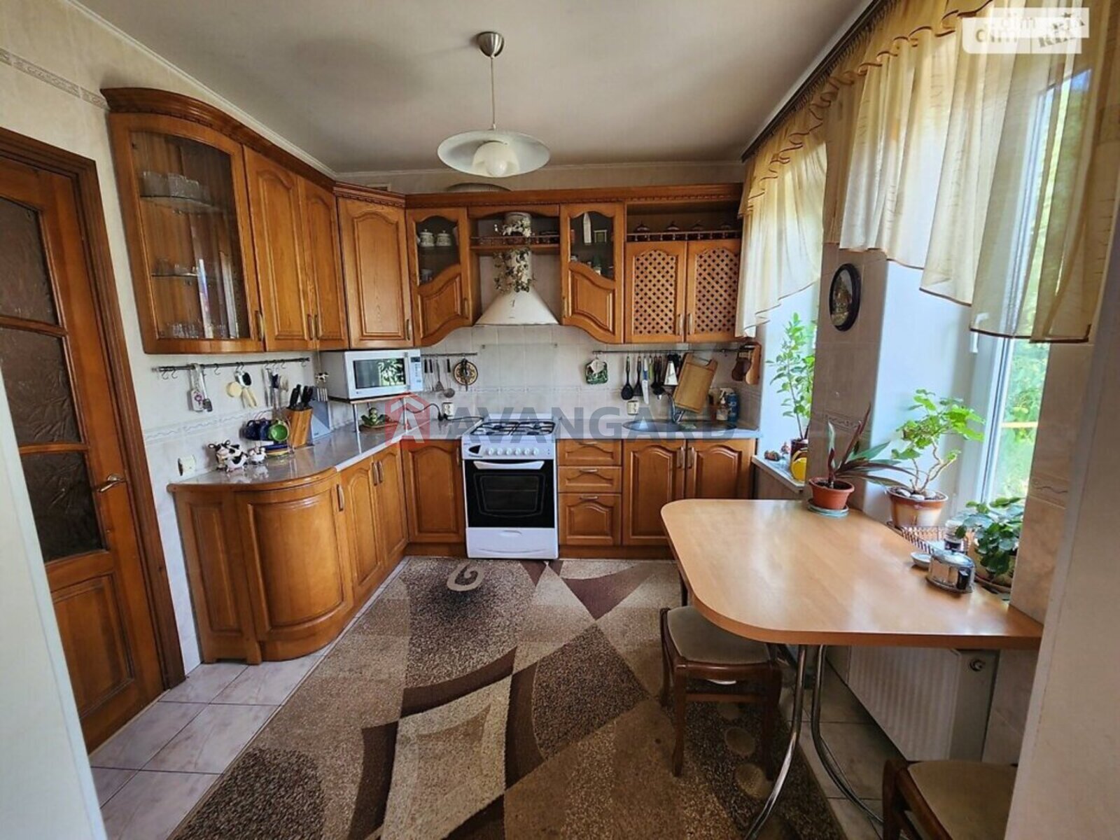 Будинок, 225 кв.м. фото 1 Будинок, 225 кв.м. фото 1