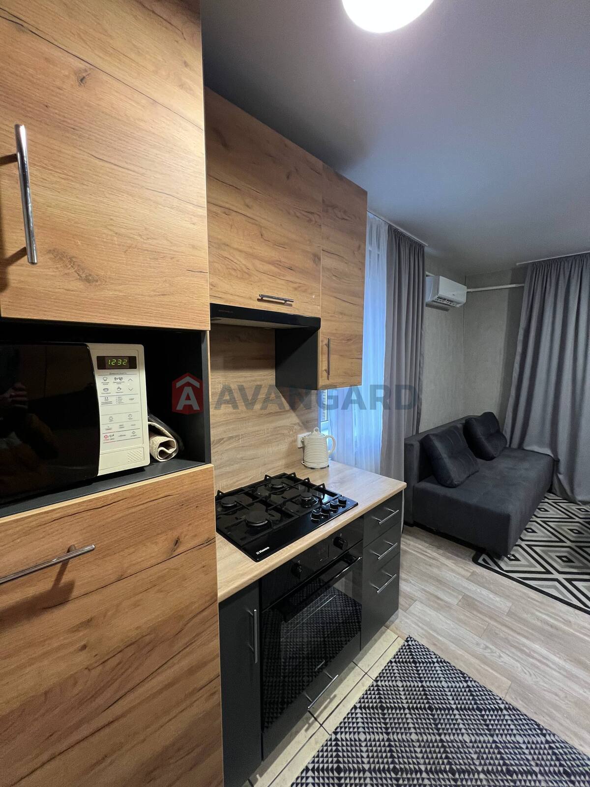 ���, 63 ��.�. ���� 13