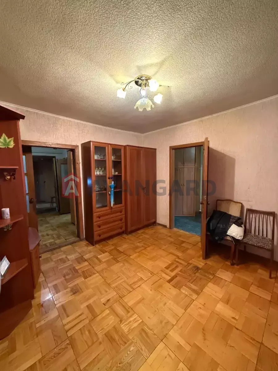 �������, 83 ��.�. ���� 14