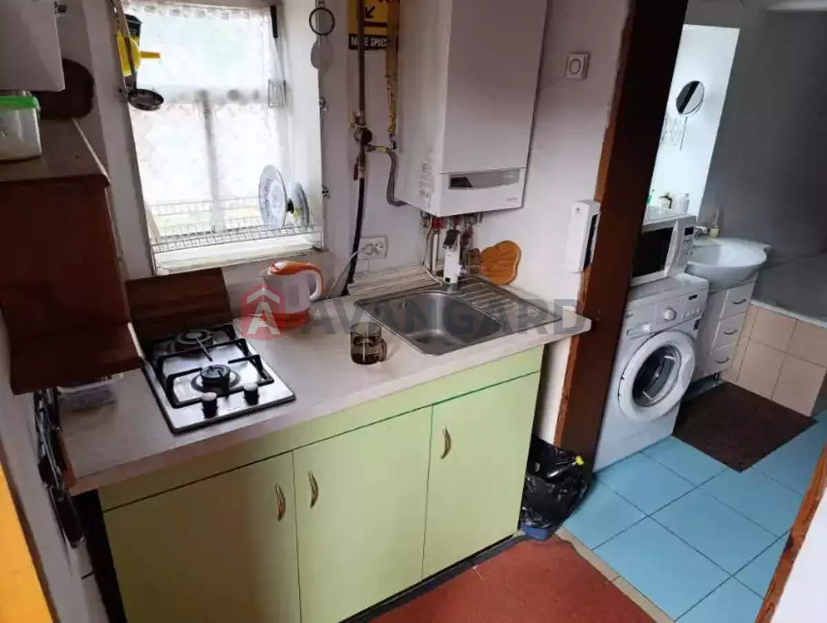 �������, 33 ��.�. ���� 9