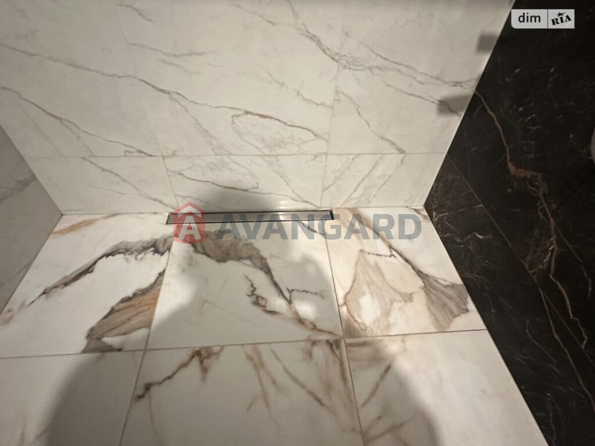 �������, 100 ��.�. ���� 13