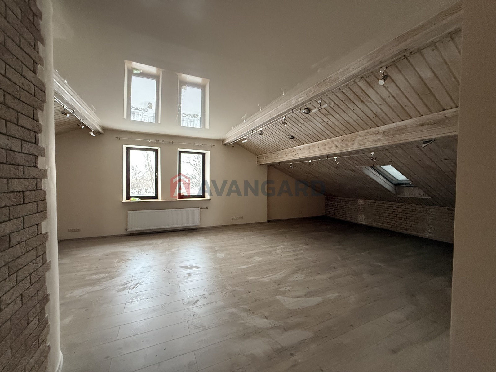 �������, 244 ��.�. ���� 17