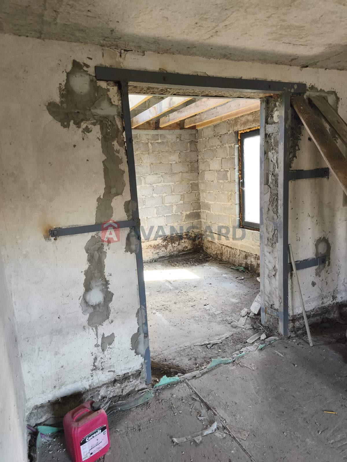 ����, 80 ��.�. ���� 10