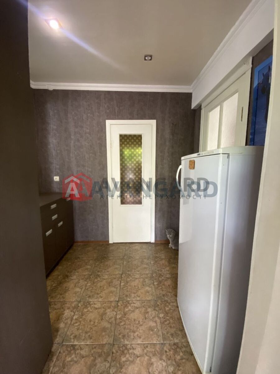 ���, 80 ��.�. ���� 8