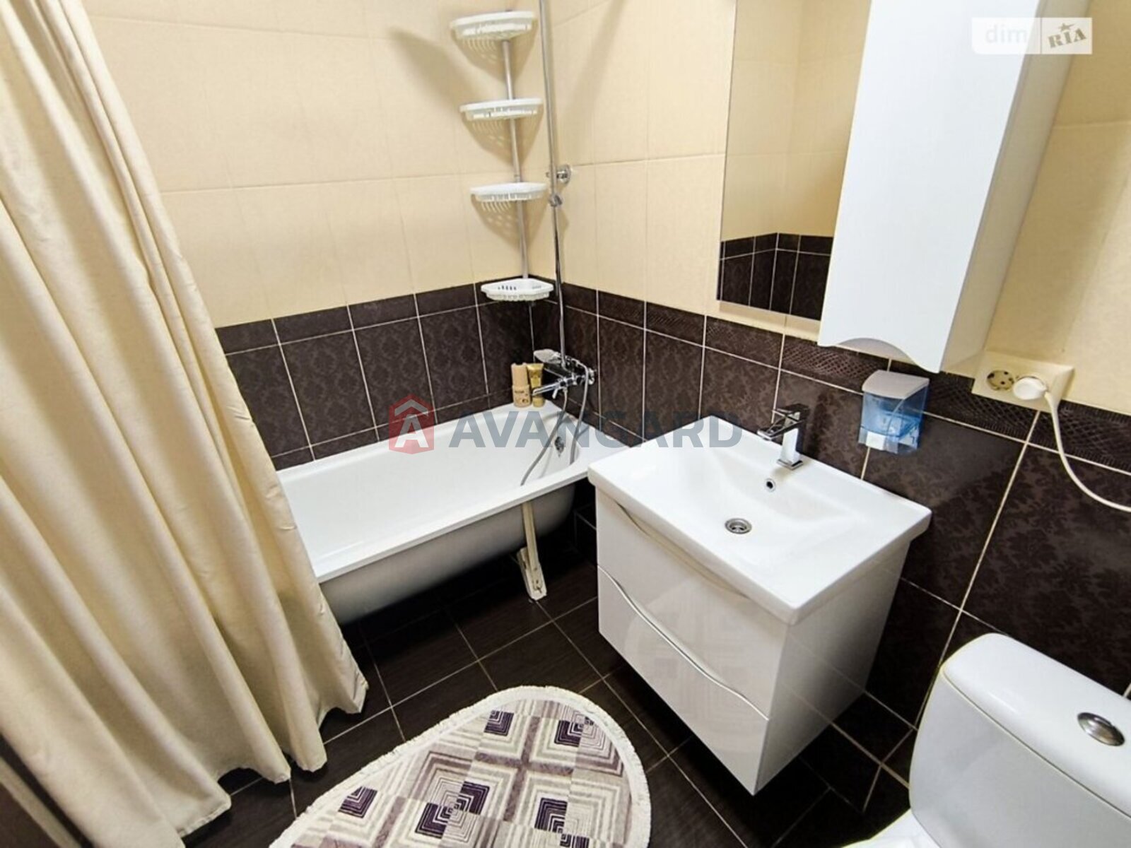 ������� �������, 80 ��.�. ���� 17