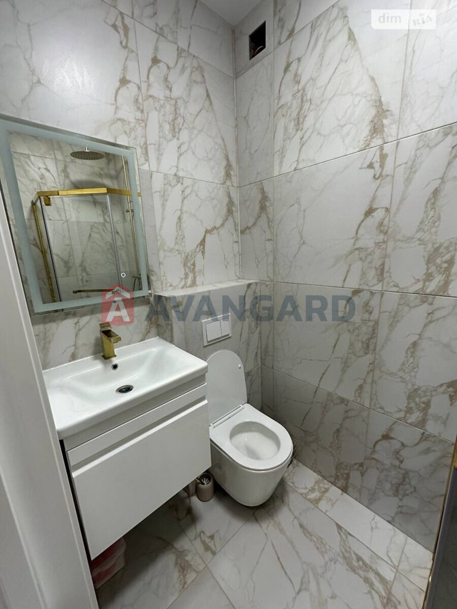 105 ��.�. ���� 23