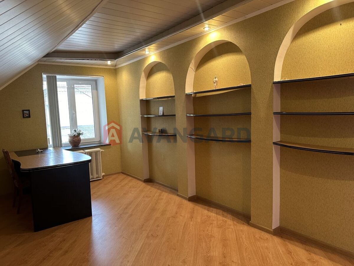 �������, 181 ��.�. ���� 18