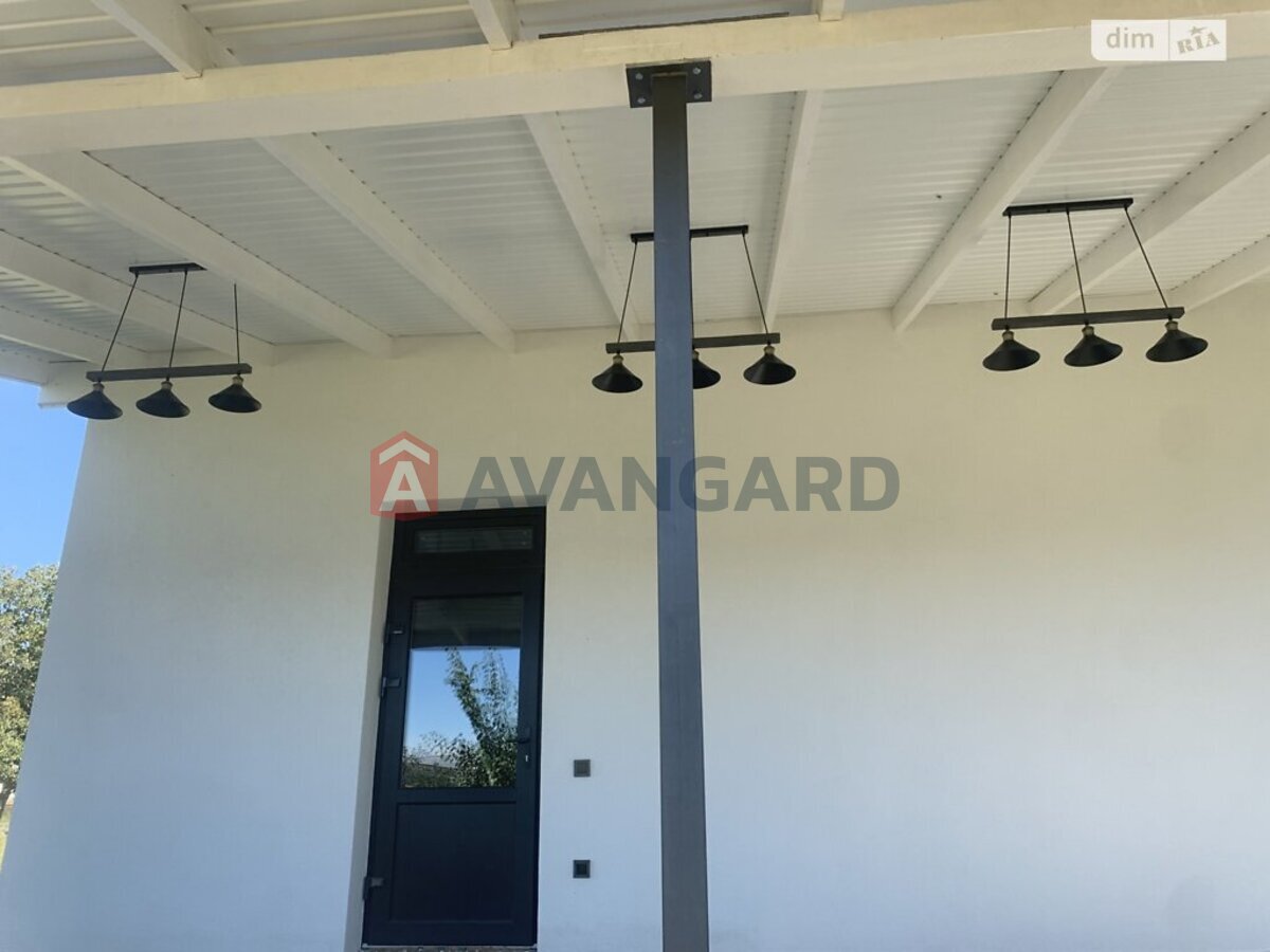 �������, 230 ��.�. ���� 8