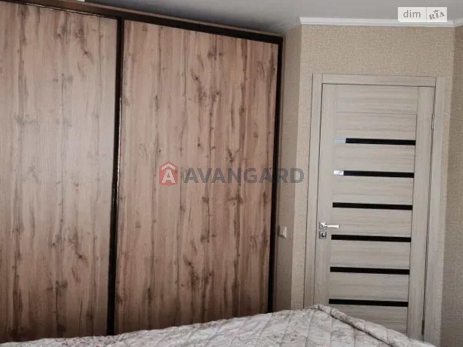 ��������, 77 ��.�. ���� 12