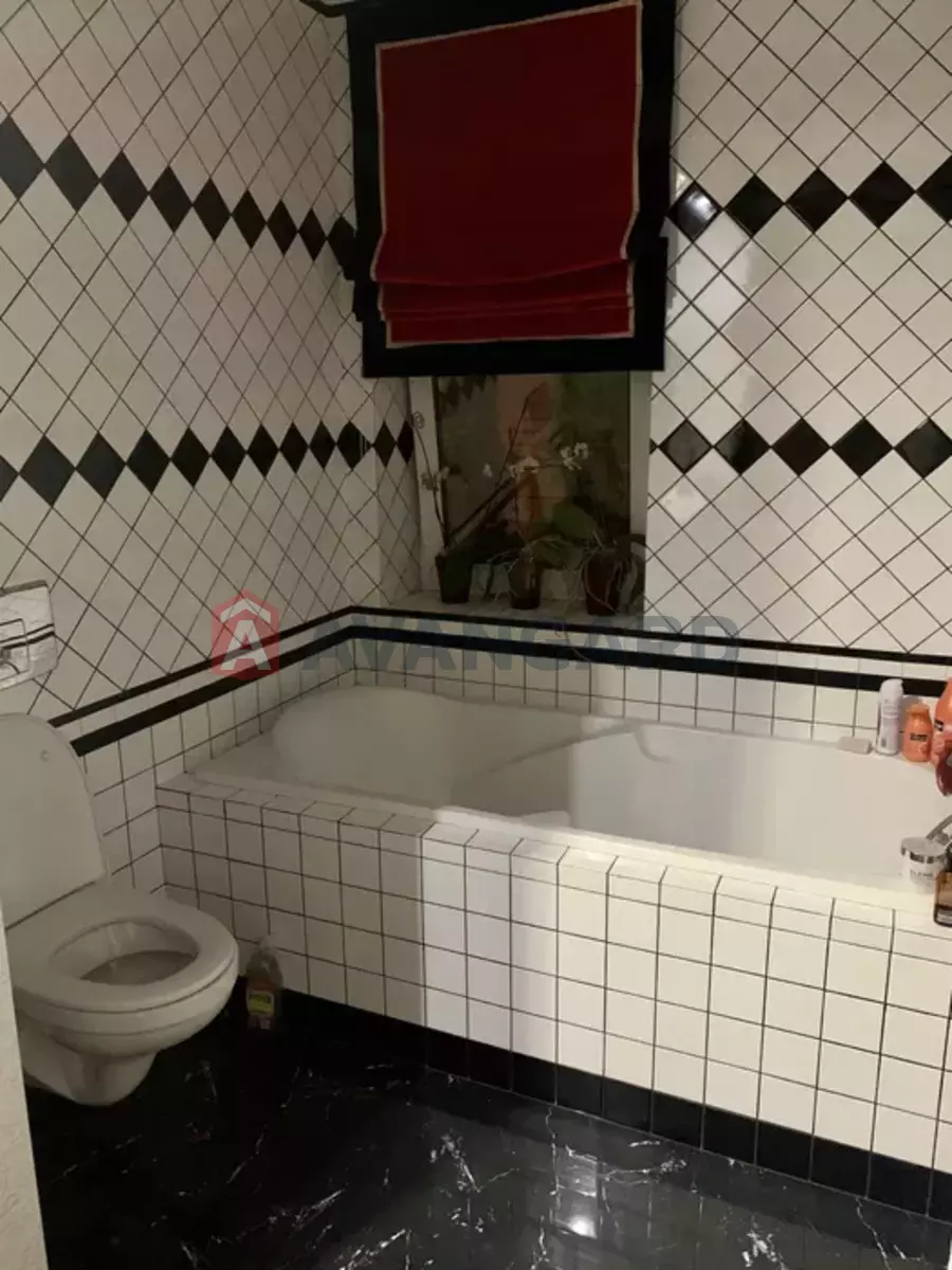 �������, 400 ��.�. ���� 14