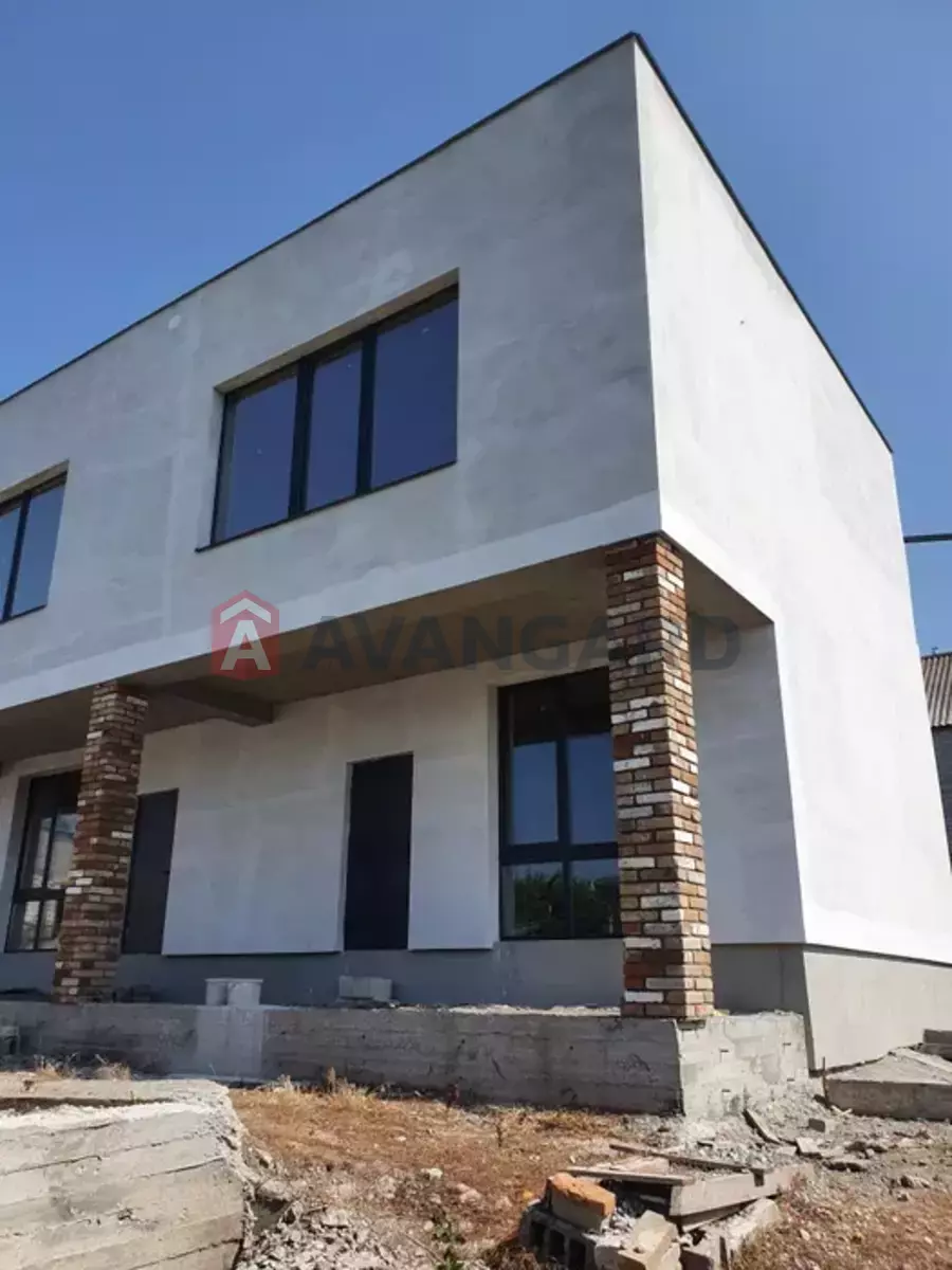 �������, 300 ��.�. ���� 2