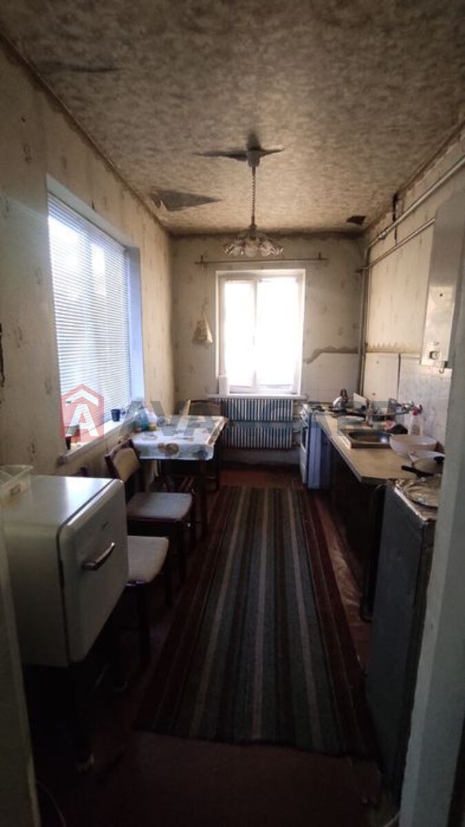 �������, 70 ��.�. ���� 8