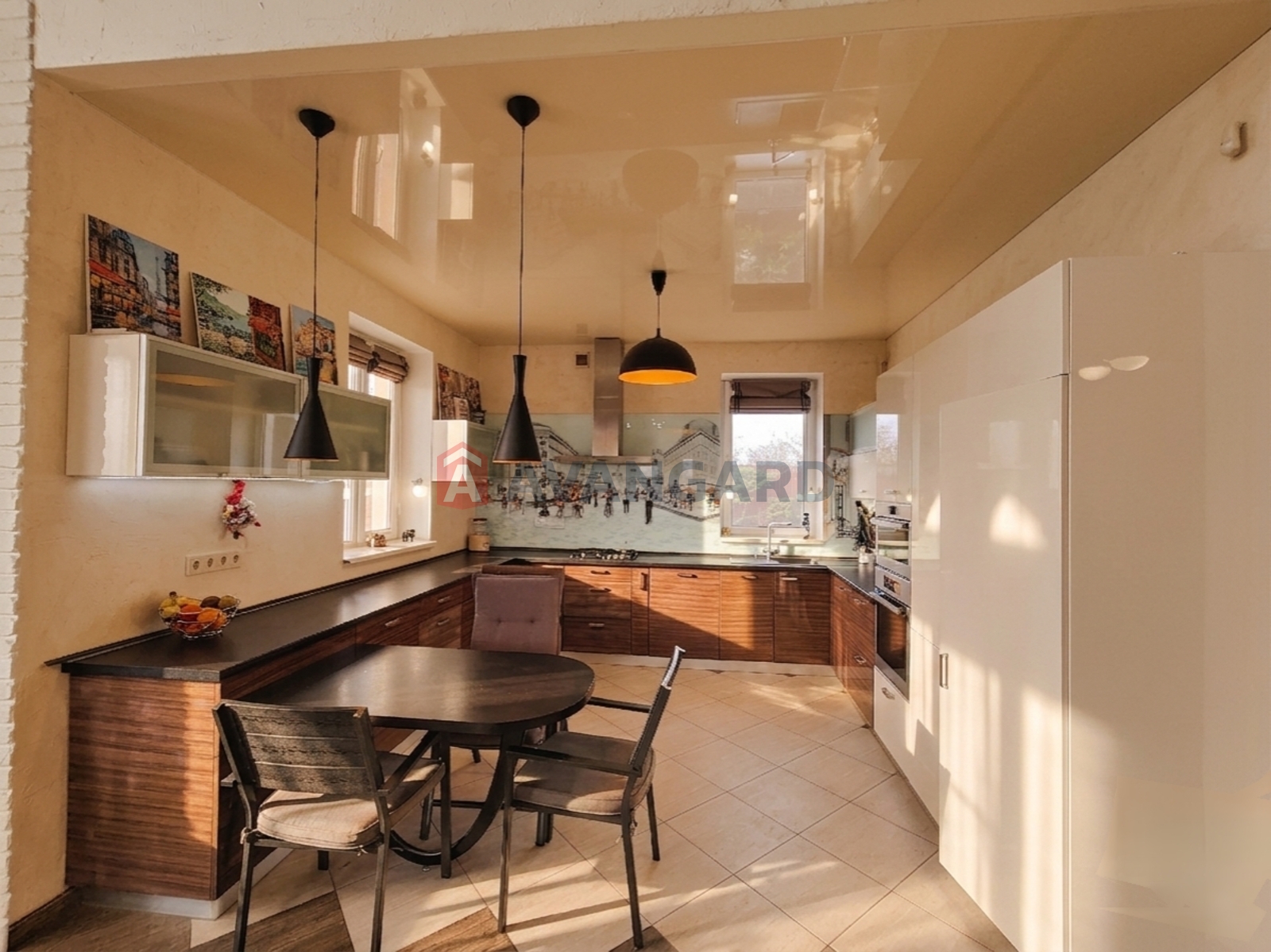 �������, 270 ��.�. ���� 10