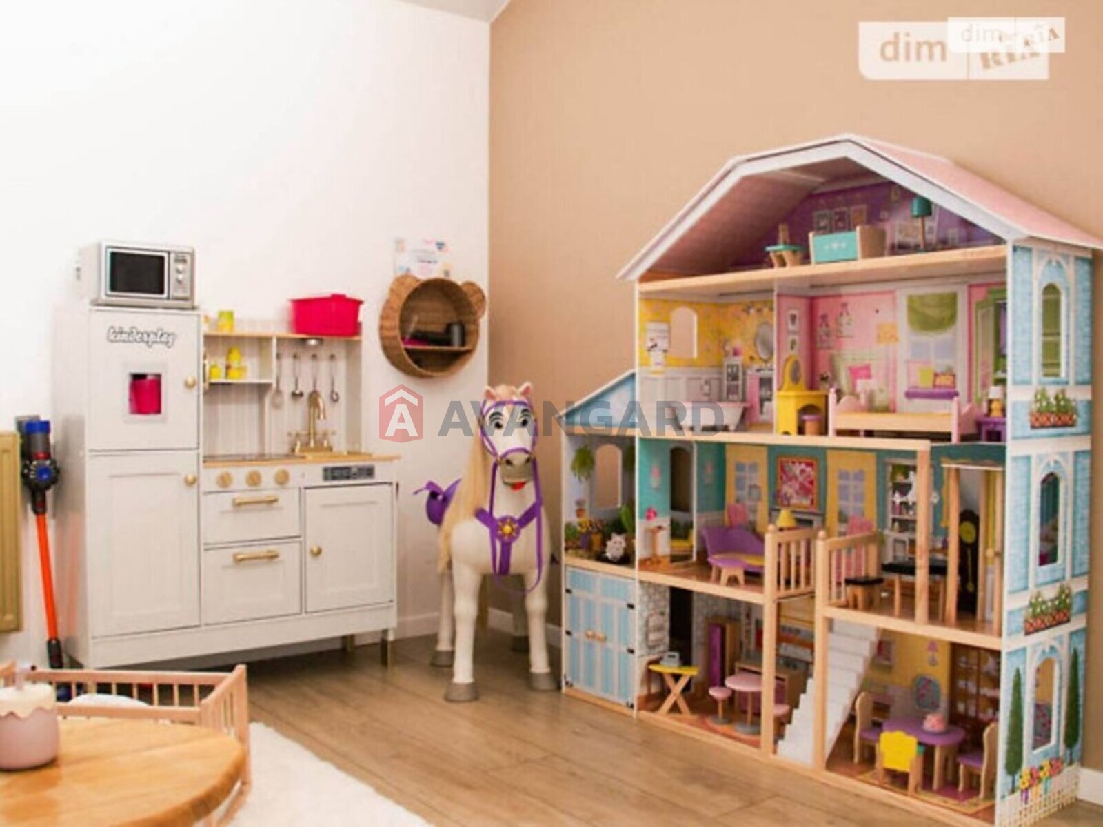 ��������, 170 ��.�. ���� 8