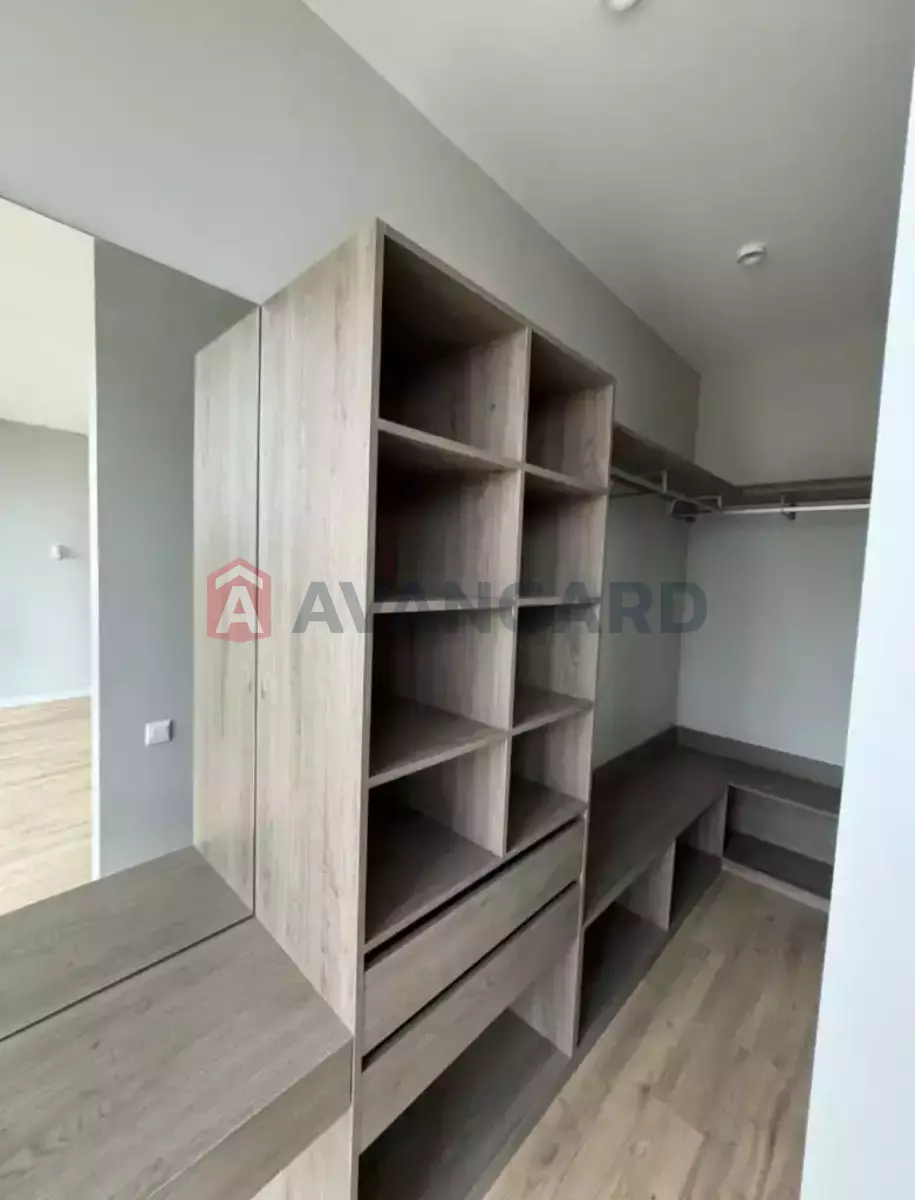 100 ��.�. ���� 16