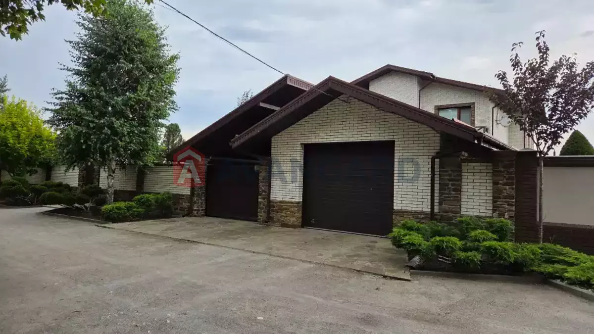 Дом, 370 кв.м. фото 1 Дом, 370 кв.м. фото 1