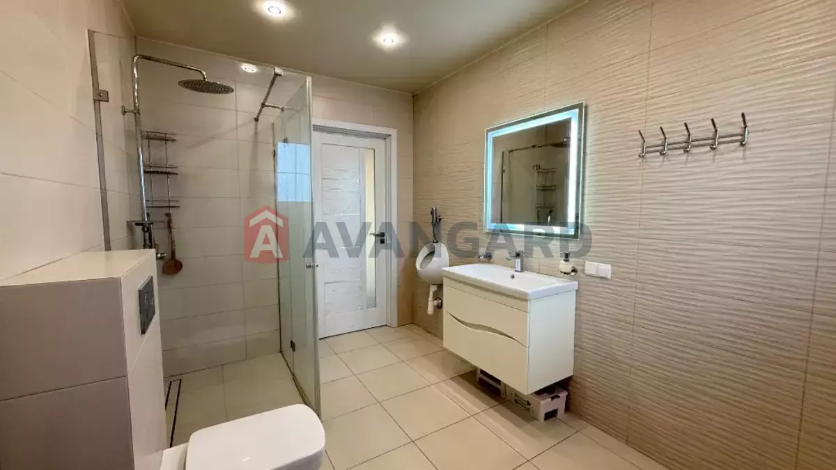 �������, 108 ��.�. ���� 12