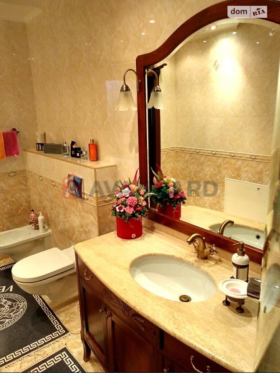 �������, 586 ��.�. ���� 16