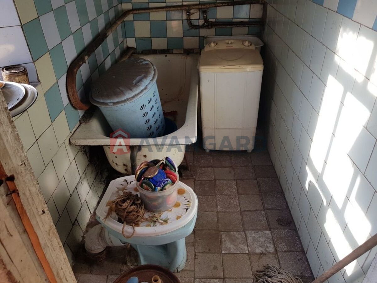 �������, 70 ��.�. ���� 7