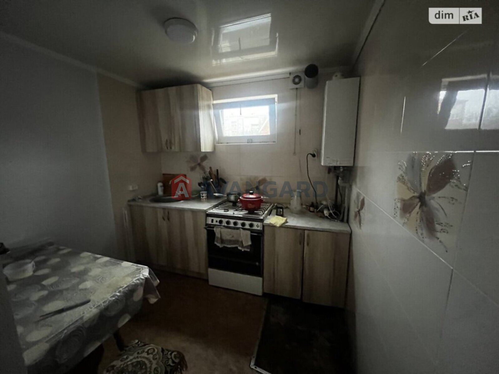 �������, 82 ��.�. ���� 5