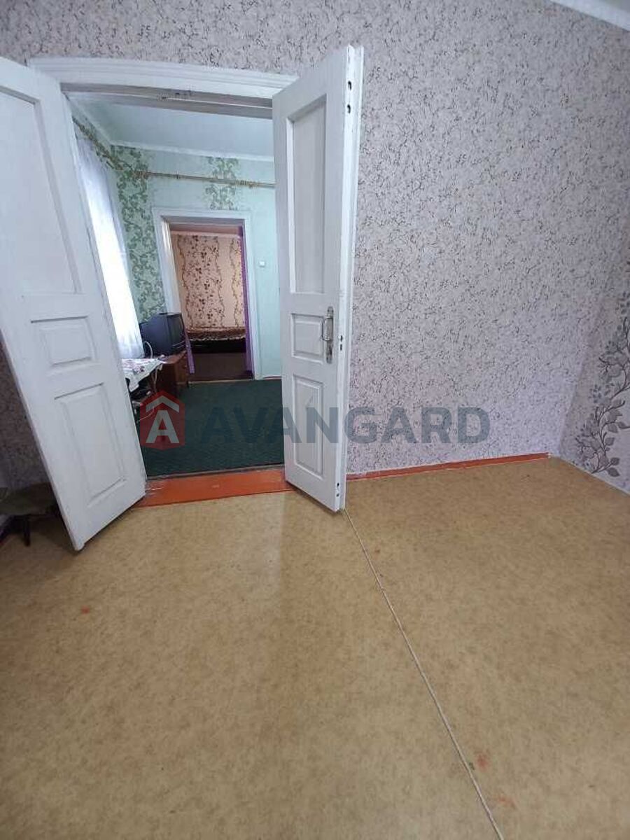 ������� �������, 48 ��.�. ���� 10