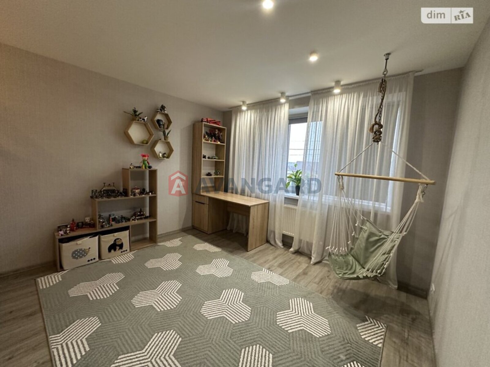 134 ��.�. ���� 28