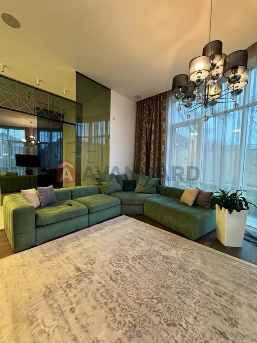 �������, 500 ��.�. ���� 14