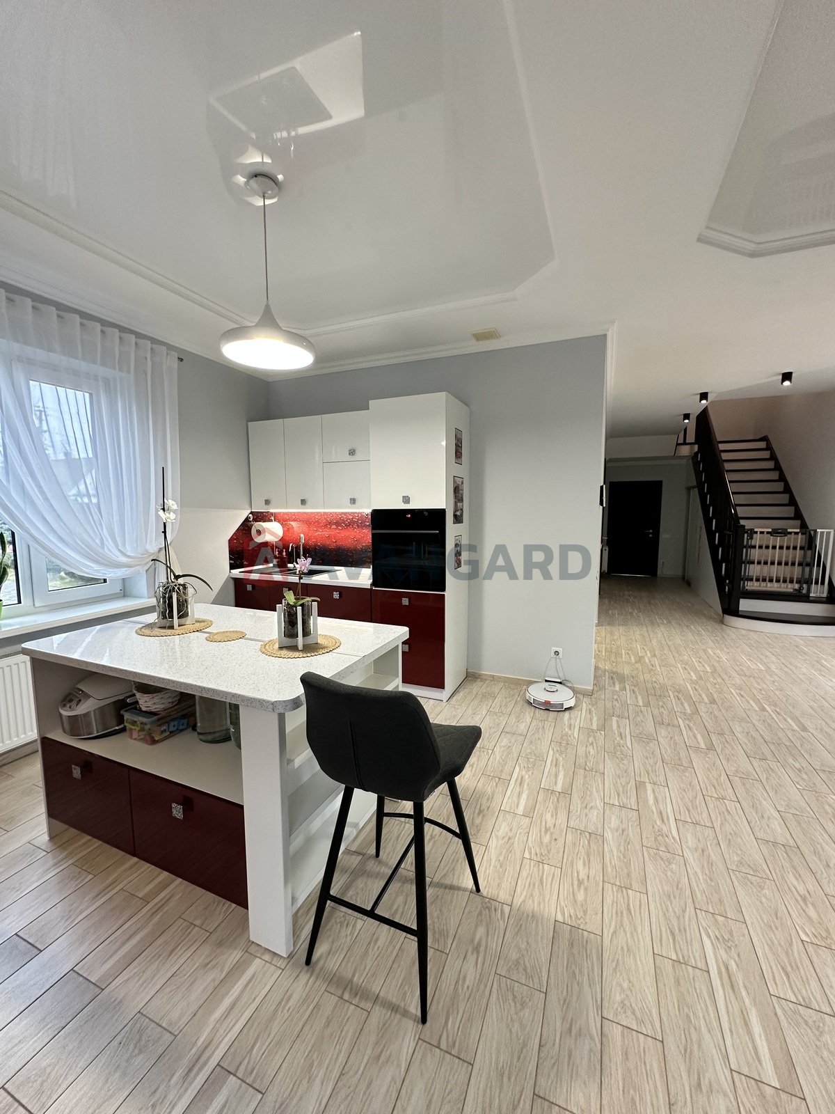 �������, 246 ��.�. ���� 12