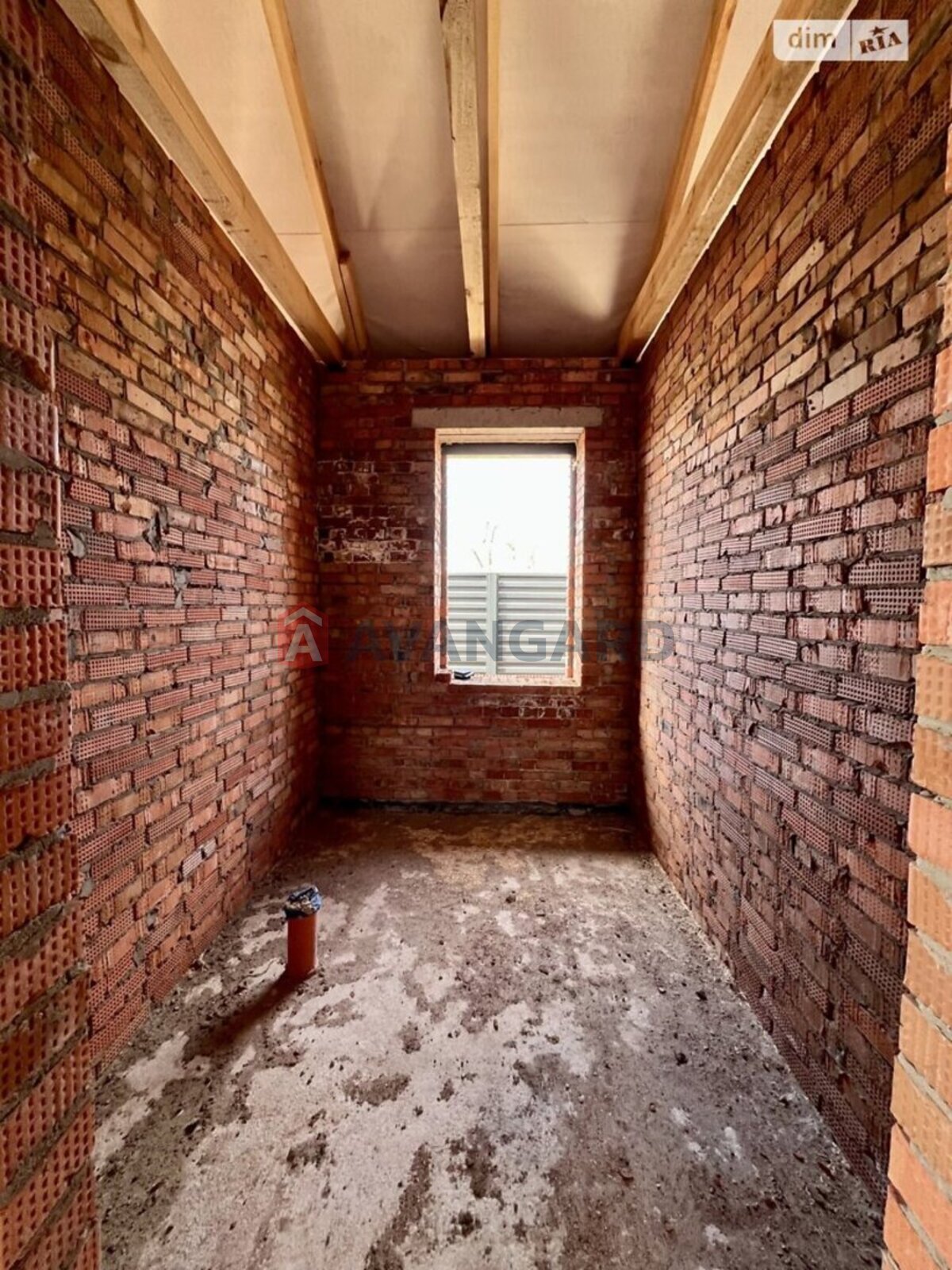 �������, 100 ��.�. ���� 11