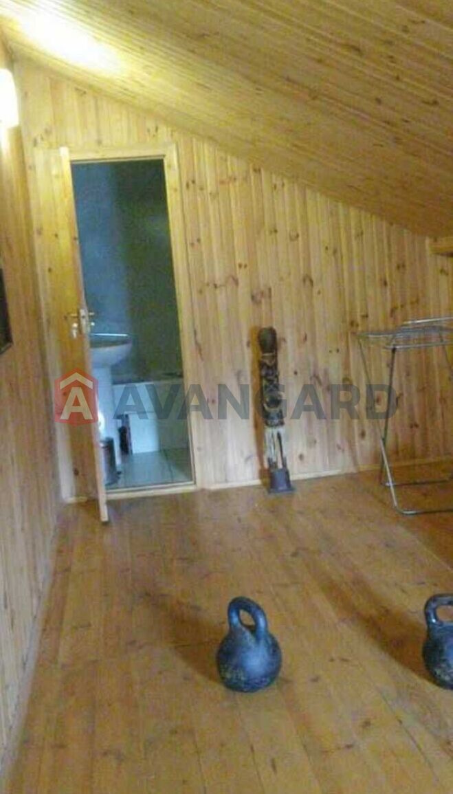 �������, 196 ��.�. ���� 9