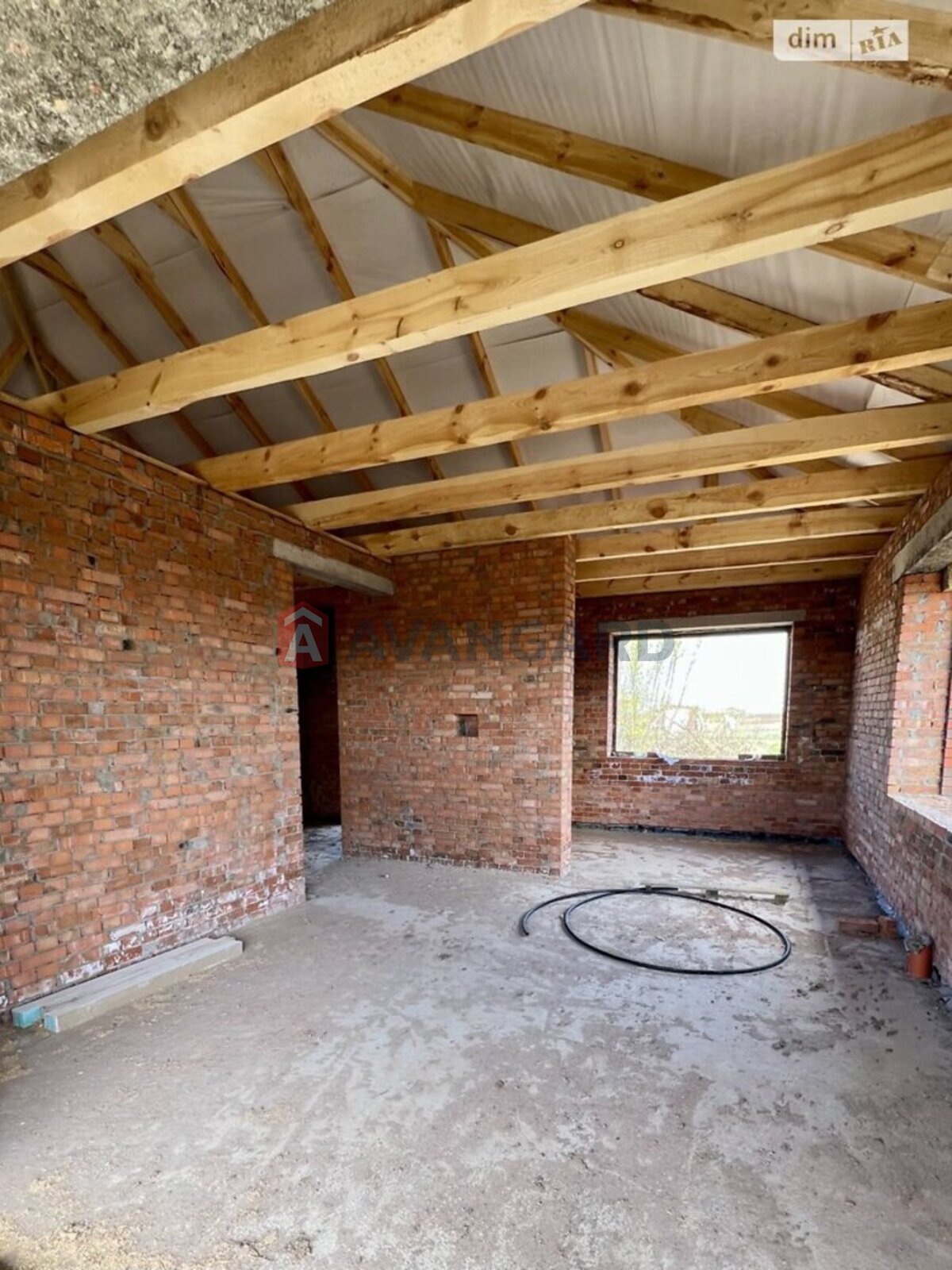 �������, 100 ��.�. ���� 4