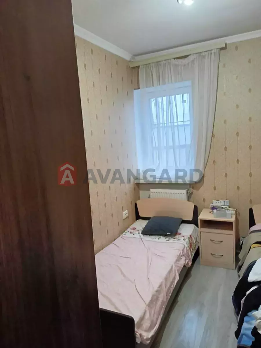 ������� �������, 54 ��.�. ���� 3