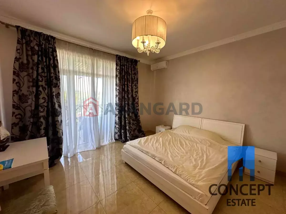 �������, 250 ��.�. ���� 17