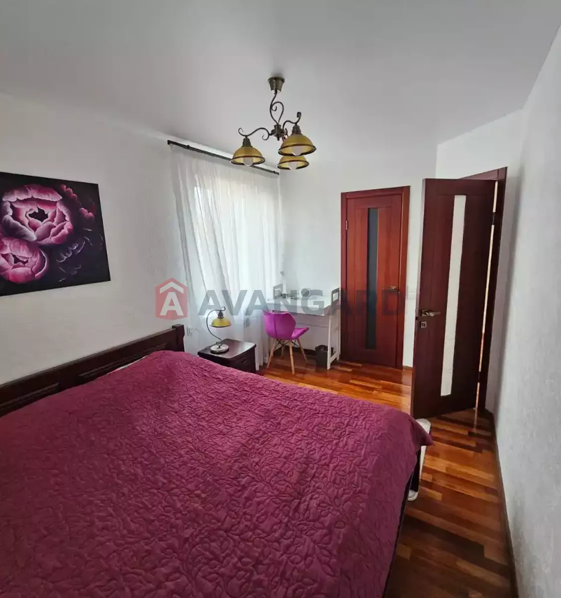 ����, 100 ��.�. ���� 8