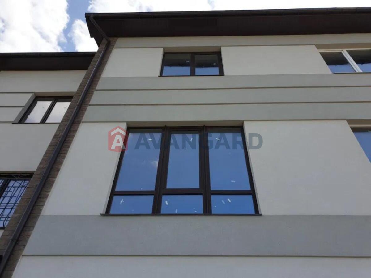 �������, 300 ��.�. ���� 3