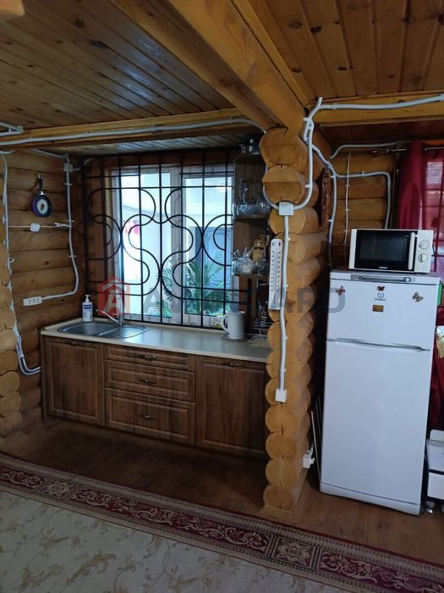 ����, 100 ��.�. ���� 10