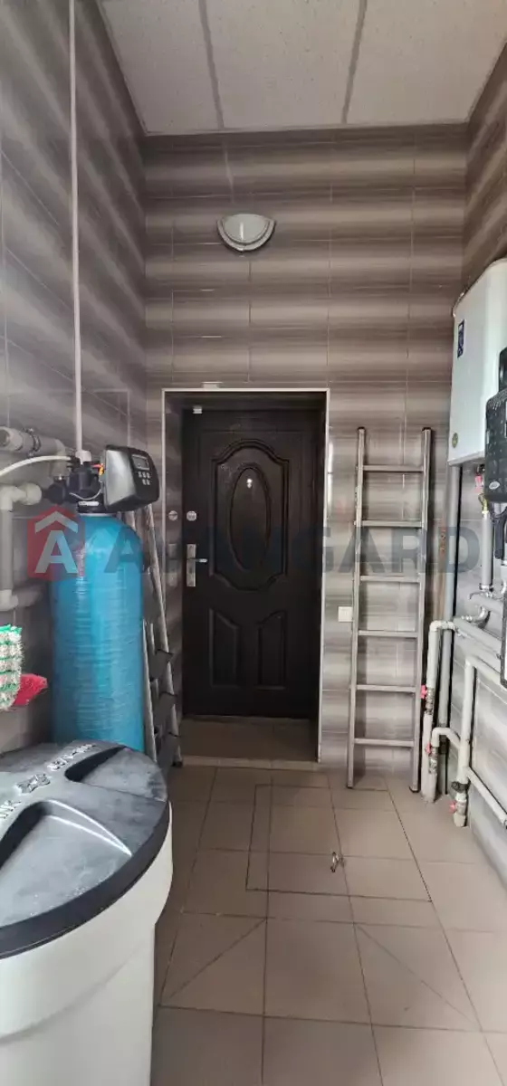 �������, 202 ��.�. ���� 30