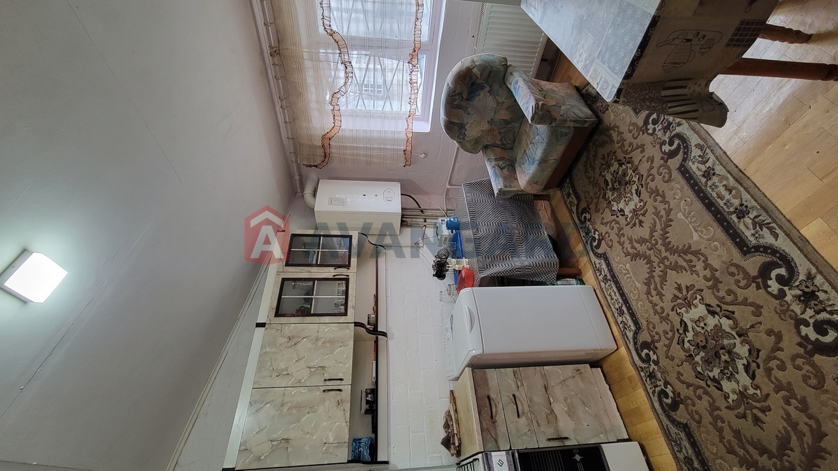 ������� �������, 48 ��.�. ���� 8