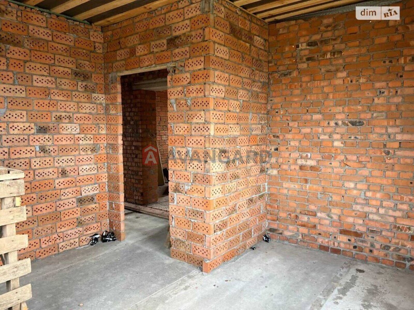 �������, 140 ��.�. ���� 13