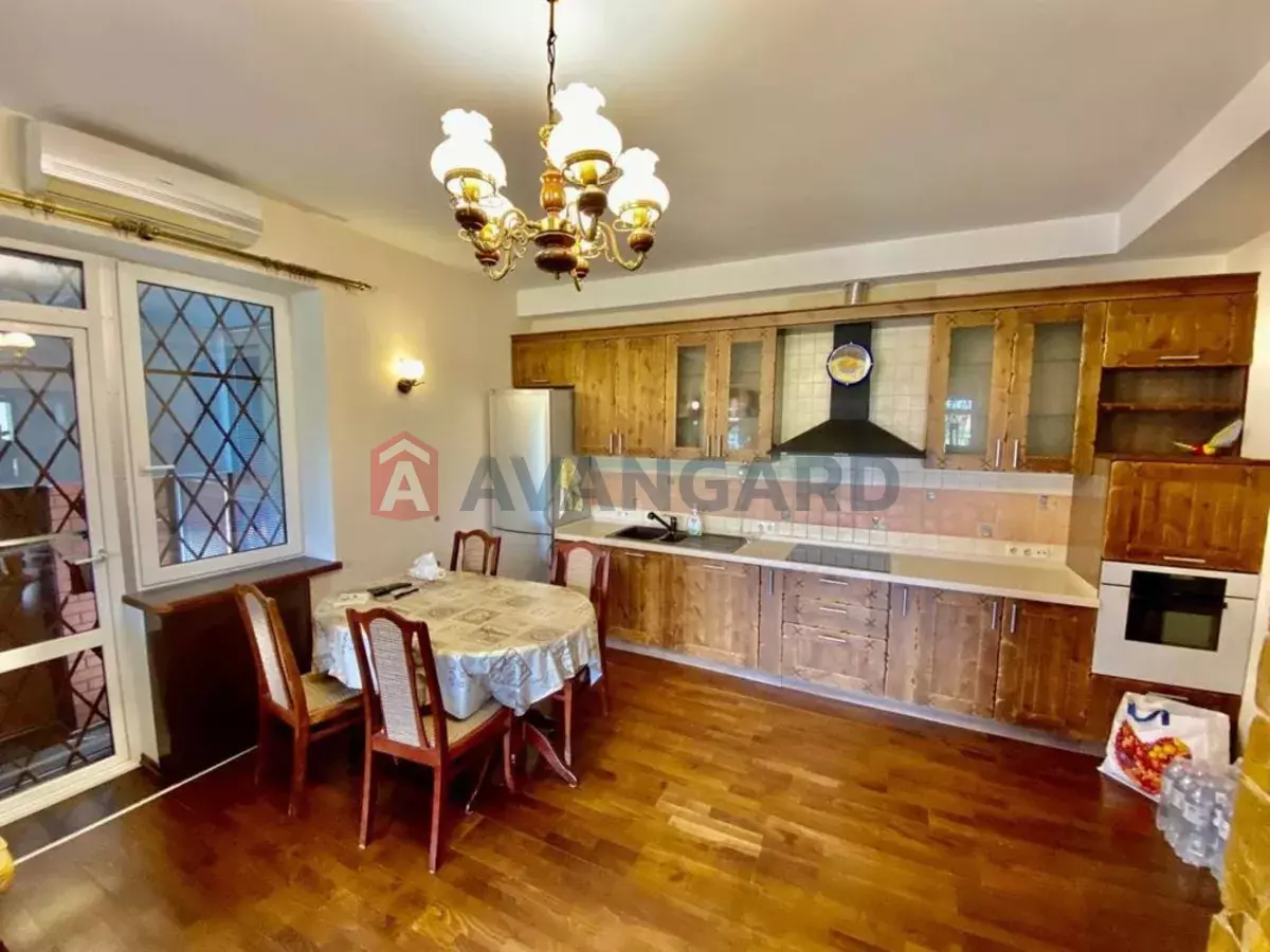 �������, 166 ��.�. ���� 7