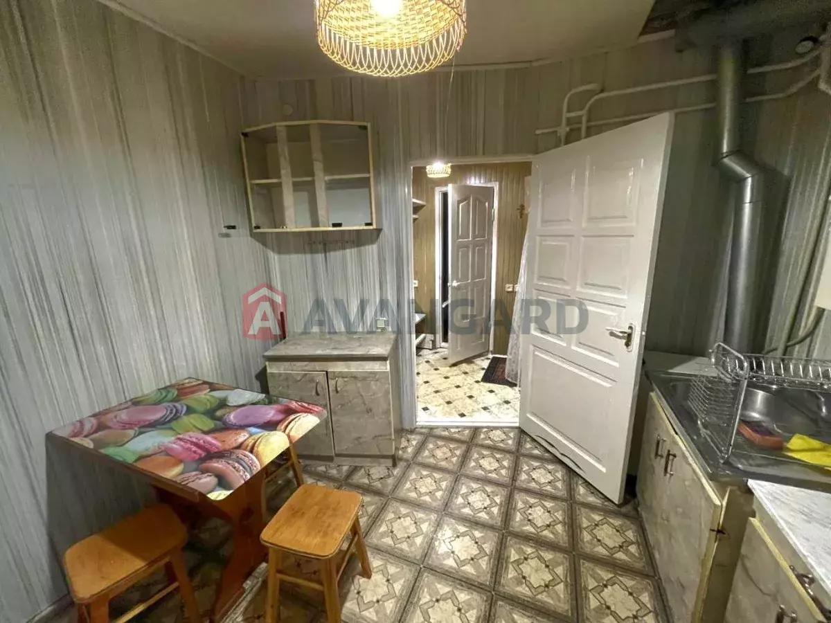 ������� �������, 95 ��.�. ���� 4